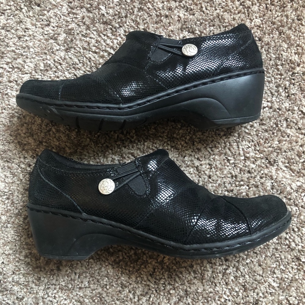 Black Leather Clark’s Collection Shoes